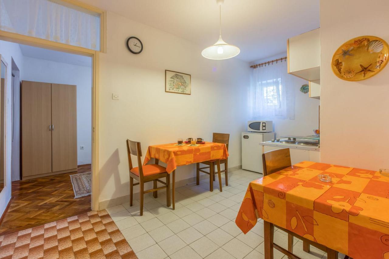 Apartments Danica ドラマリ エクステリア 写真