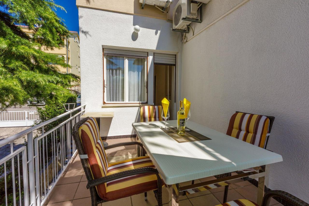 Apartments Danica ドラマリ エクステリア 写真