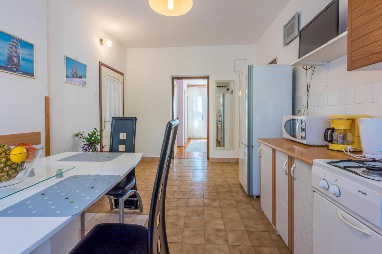 Apartments Danica ドラマリ エクステリア 写真