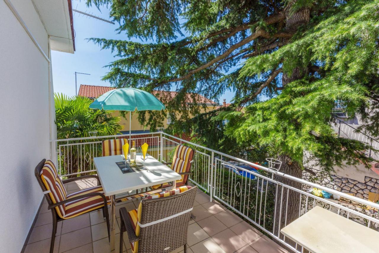 Apartments Danica ドラマリ エクステリア 写真