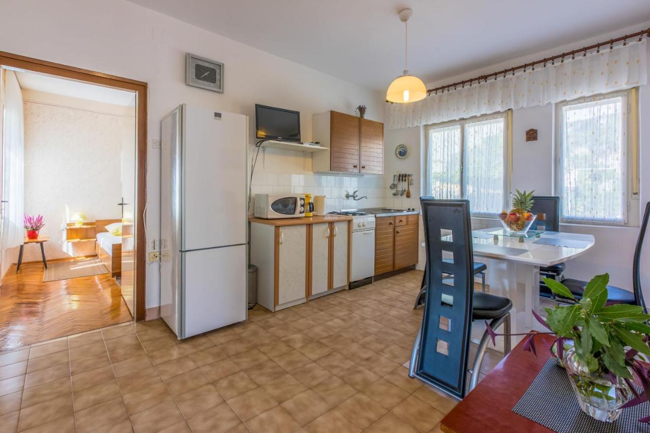 Apartments Danica ドラマリ エクステリア 写真