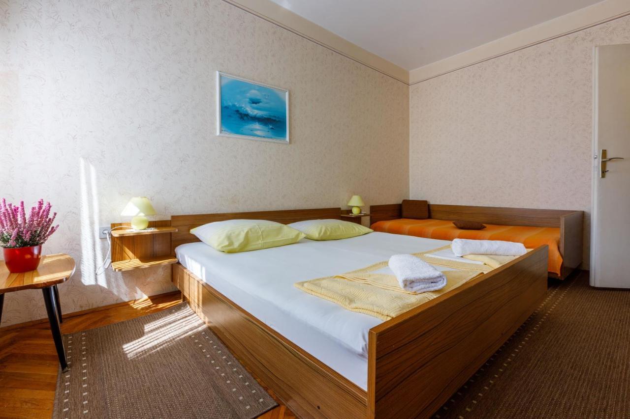 Apartments Danica ドラマリ エクステリア 写真